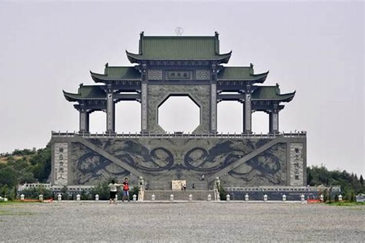 1996年阴历2月17号阳历清明节出生的孩子特点,命运