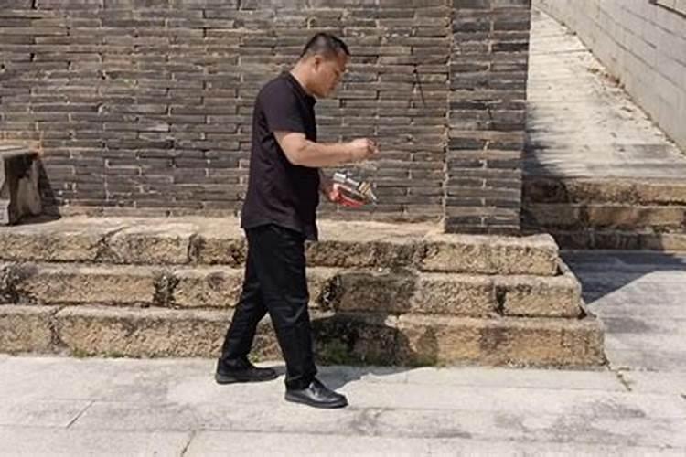 坟墓对后人有影响是真还是假