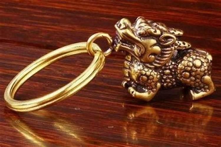 属鼠犯太岁适合带什么