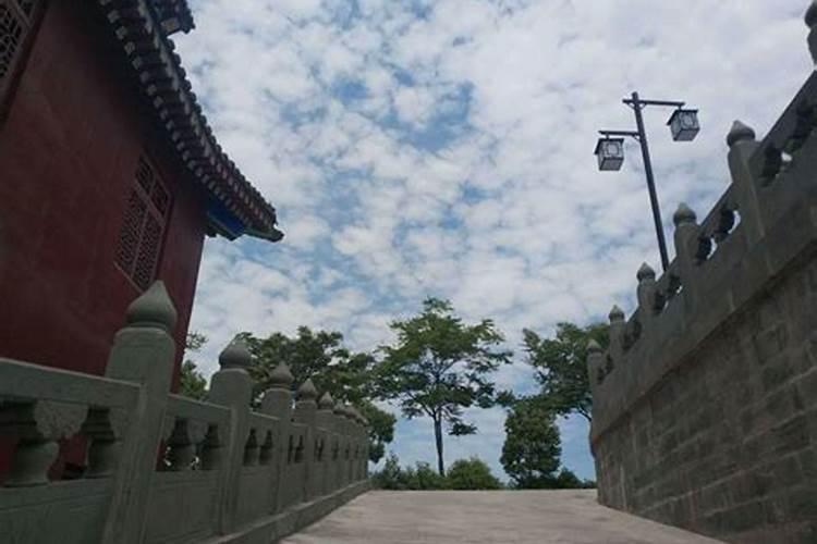 冲太岁怎么化解2025年