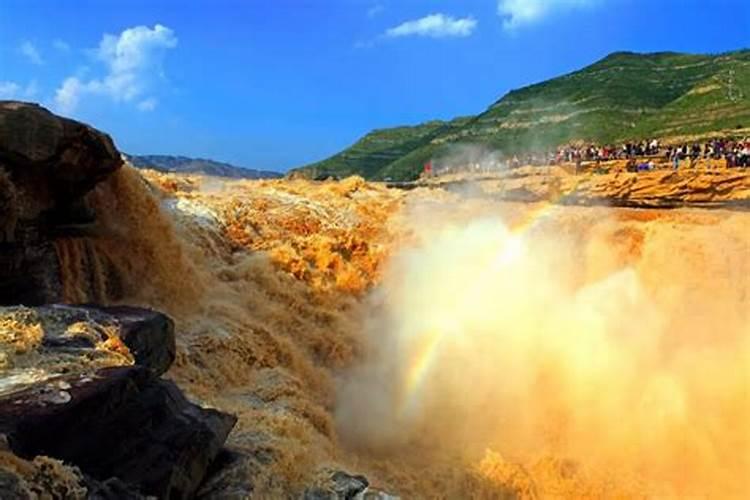 如何看待景区在壶口瀑布沿路砌围墙这种做法？