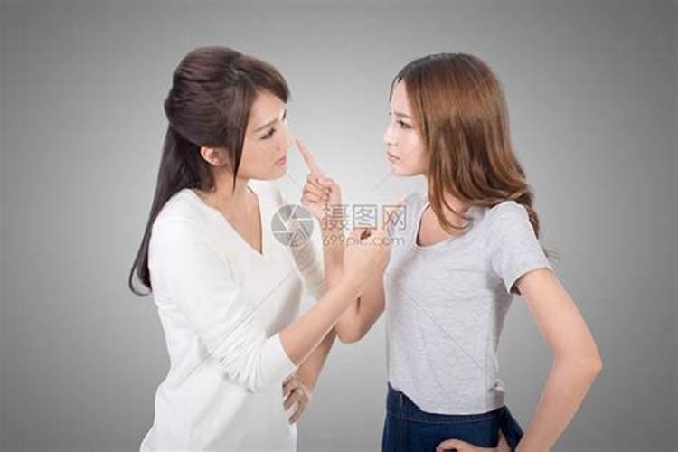 女人右手无名指缝长痣好不好？