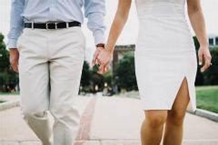 梦见女朋友和别人结婚了什么意思？
