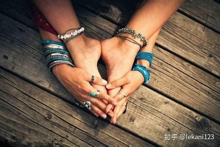朱砂配饰可以带脚上吗