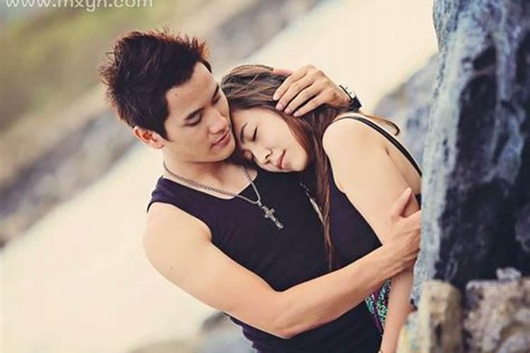 梦见女人主动拥抱的预兆