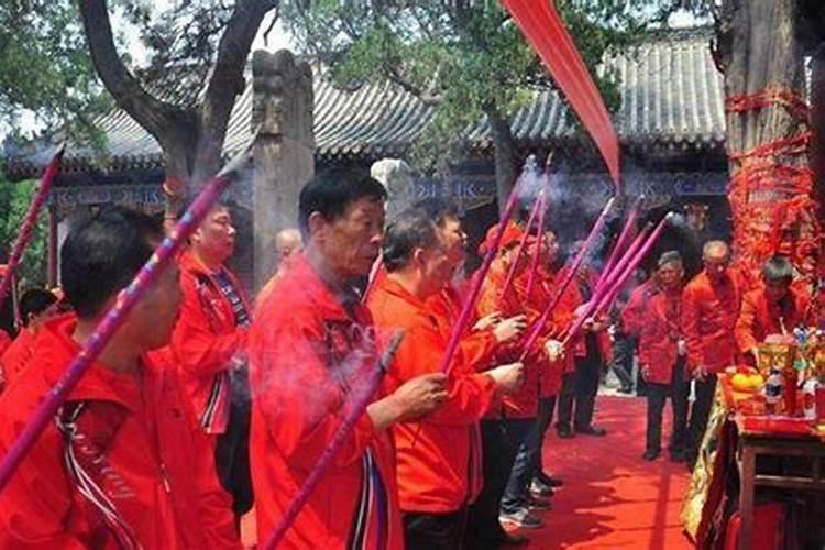 1998年正月十二是什么命