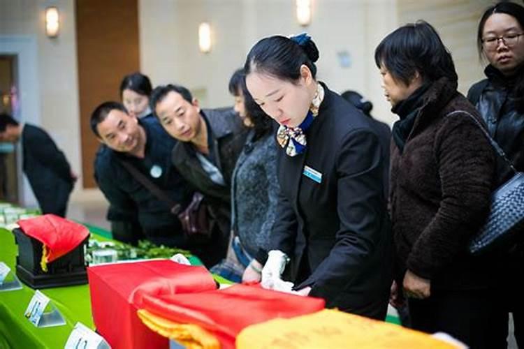 民政局清明节放几天