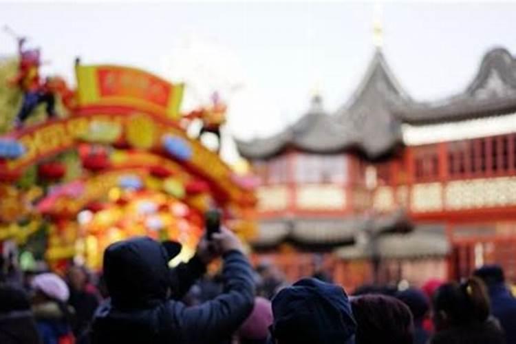 中国香火最灵验的寺庙排名