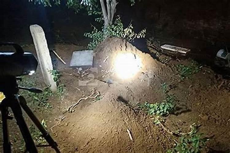 梦见清水里有好多鱼游来游去