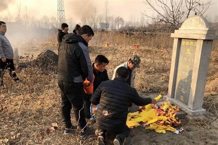保险法第几条规定人寿保单是夫妻不被分割的财产