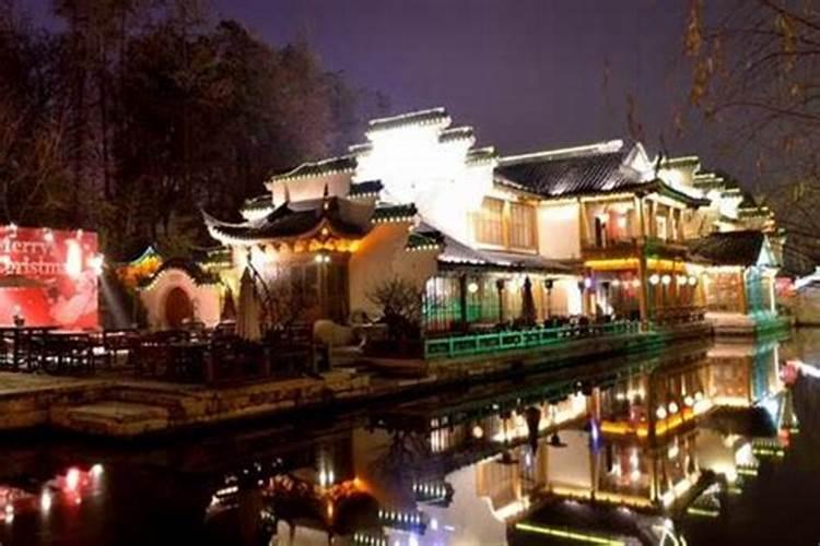 中秋节是农历几月初几