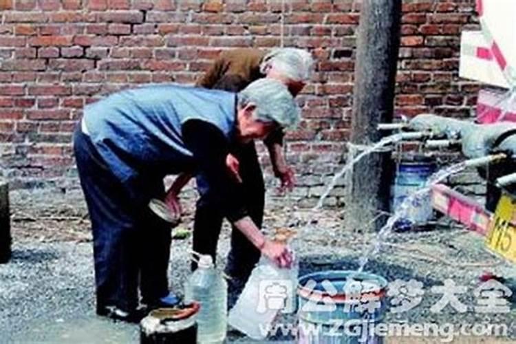 掌上的三条纹分别代表什么？