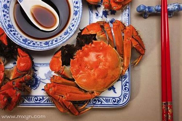 我属兔1987年十月初六辰时出生,我女朋友属鸡九月初九卯时出生,请问我俩...