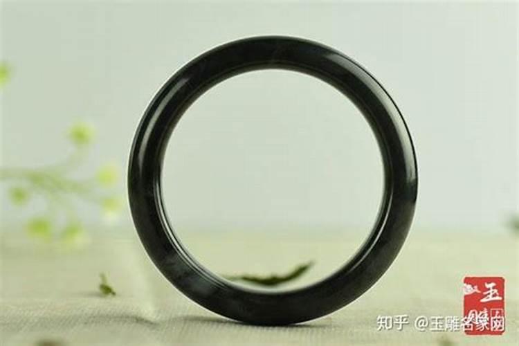 梦见玉镯碎了是什么意思