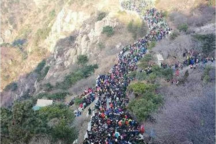 重阳节爬泰山应注意什么？？气温如何？？