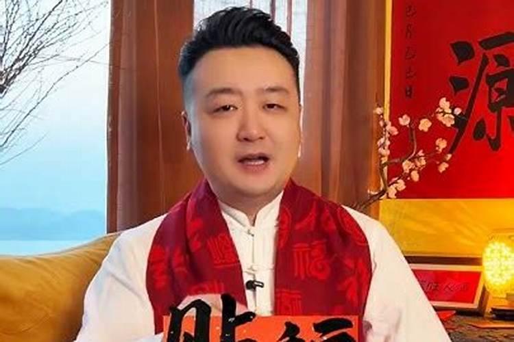 过年贴的福字掉了可以重贴吗