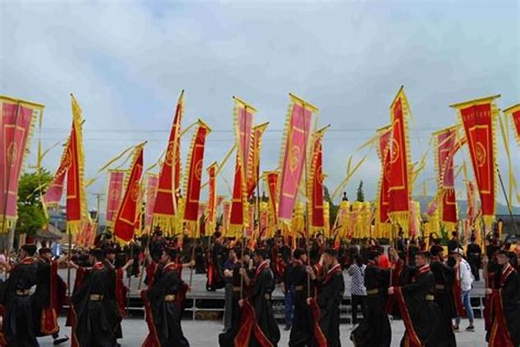 为什么中秋节是八月十五呢？