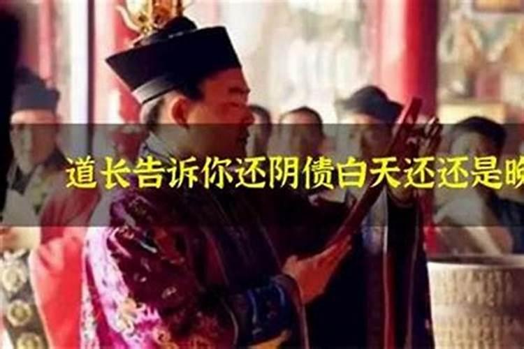 从外观上看,八字奶和外扩有何不同之处