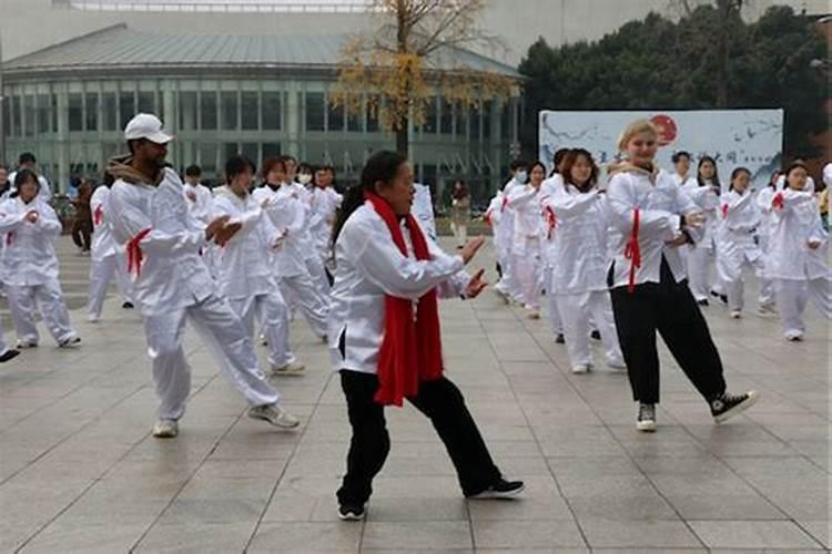 中国的传统节日有哪些风俗习惯