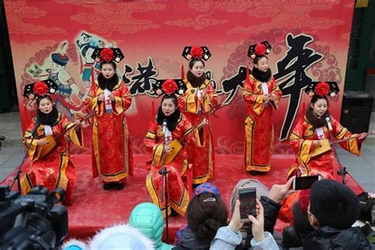 梦见旧情人非要给自己钱的预兆