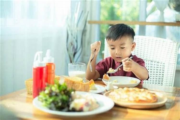 梦见给小孩做饭吃的预兆