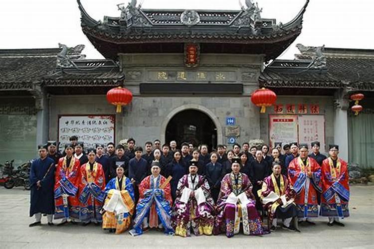 道教中的五行生辰八字、是否与我国的传统中医有相似之处？