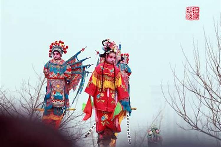 合婚看年柱还是日柱 四柱都要看？