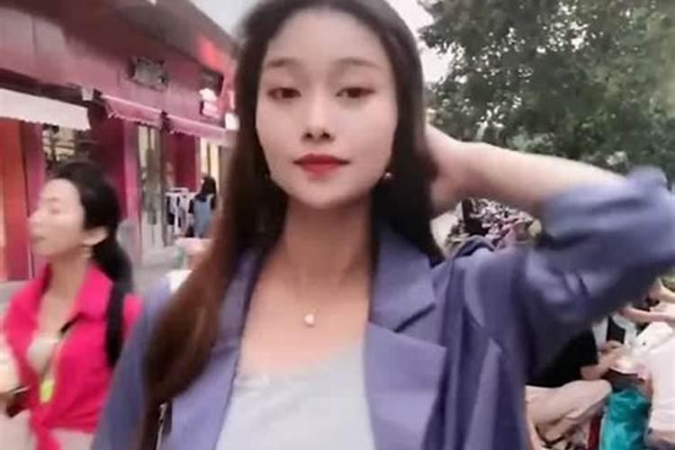梦见女人主动和我接吻拥抱的预兆