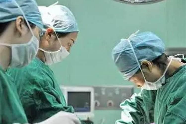 选剖腹产日子用看父母八字吗,剖腹产的八字能决定命运吗