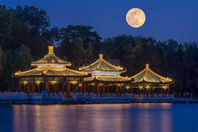 老北京中秋吃什么 北京中秋节风俗有哪些
