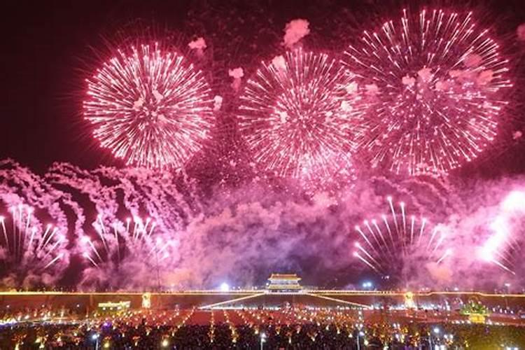 正月初五喜神方位和财神方位 燃香放爆竹迎财神