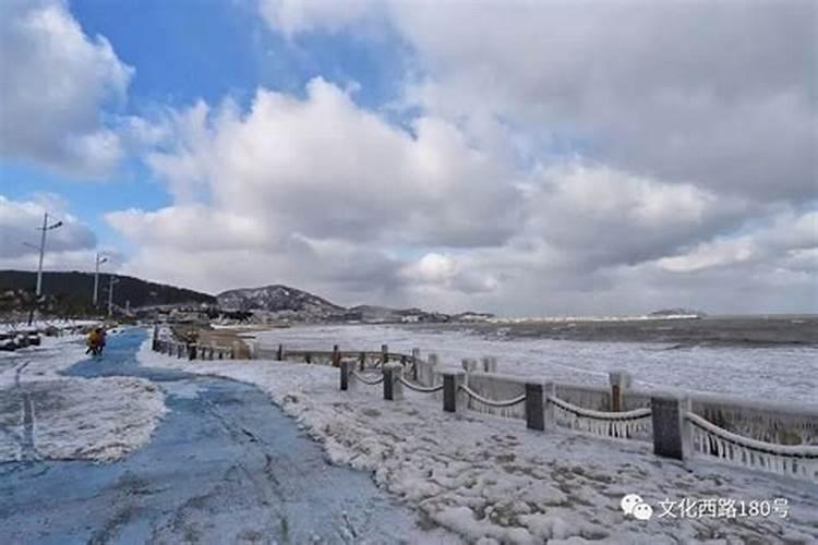 在线跪求威海的禁忌.婚嫁寿诞.衣食住行等等方面的民俗特征,主要,威海...