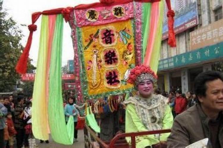 贵港过春节的作文