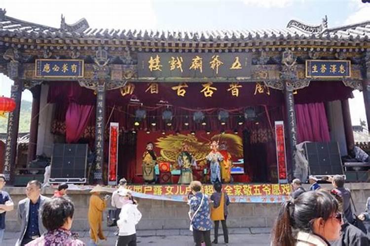 五台山寺庙怎么拜 五台山寺庙介绍