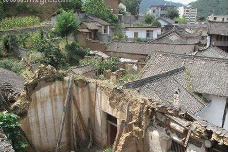 梦见自己住的房子倒塌是什么预兆