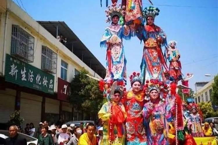 河南省泌阳县正月初二是不是不让走亲戚了？