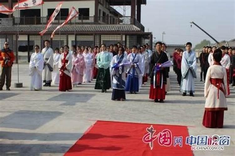 清明节上坟可以用普通白酒吗 清明喝什么酒