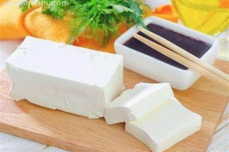 梦到吃豆腐是什么兆头