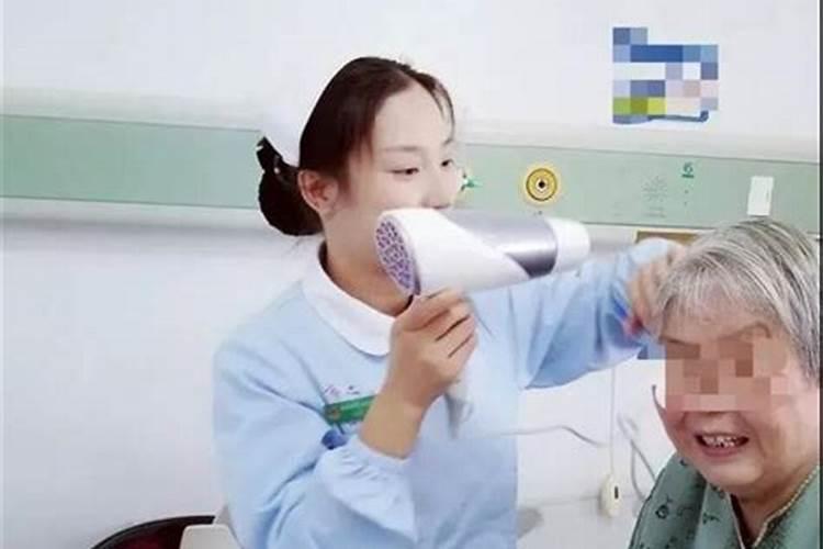 梦见给去世奶奶洗头发的预兆