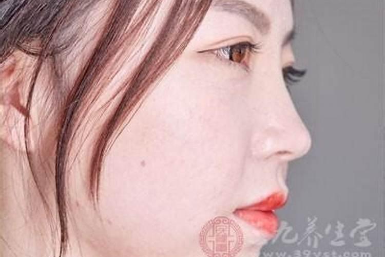 男人下巴有凹槽的面相好吗 面相学下巴有凹槽的男人命运如何