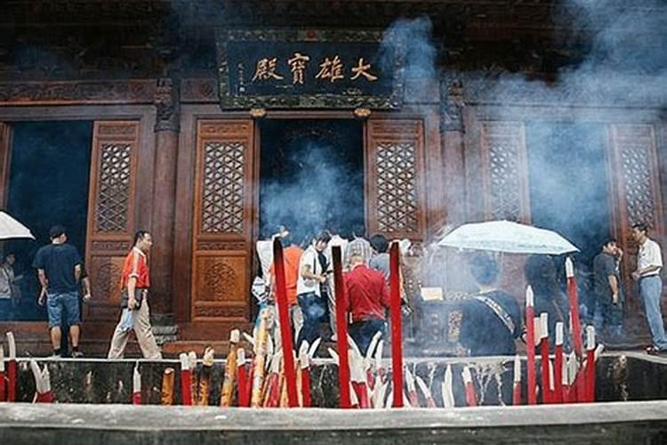 24年狗冲太岁怎么化解属狗人2024年戴什么转运