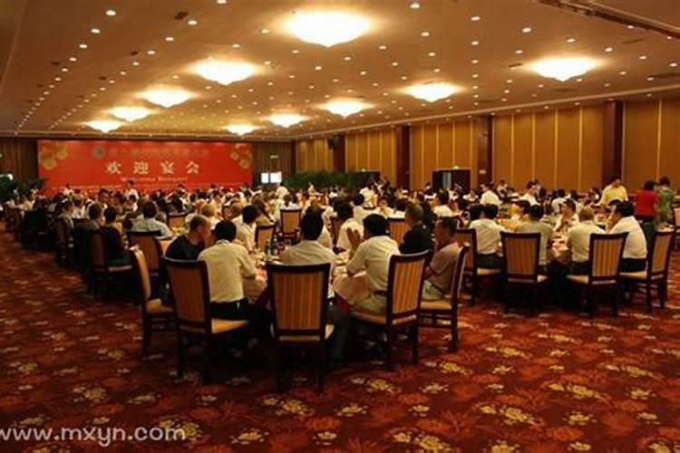 梦见参加宴席是什么预兆
