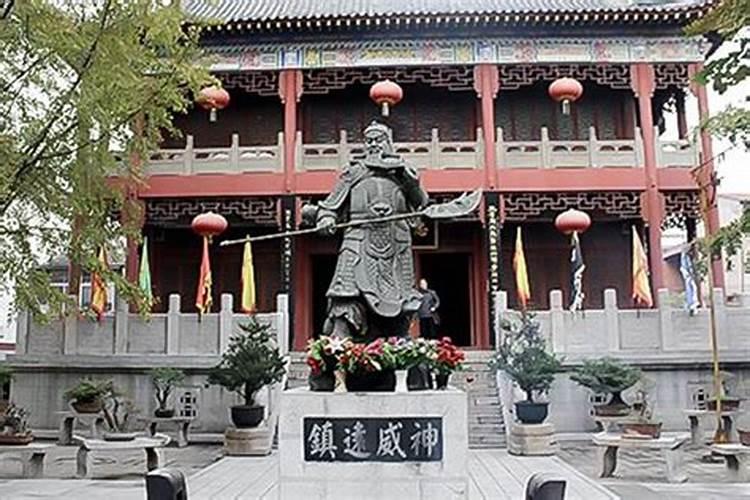 给亡人烧衣服忌讳 十月一送寒衣禁忌今日头条