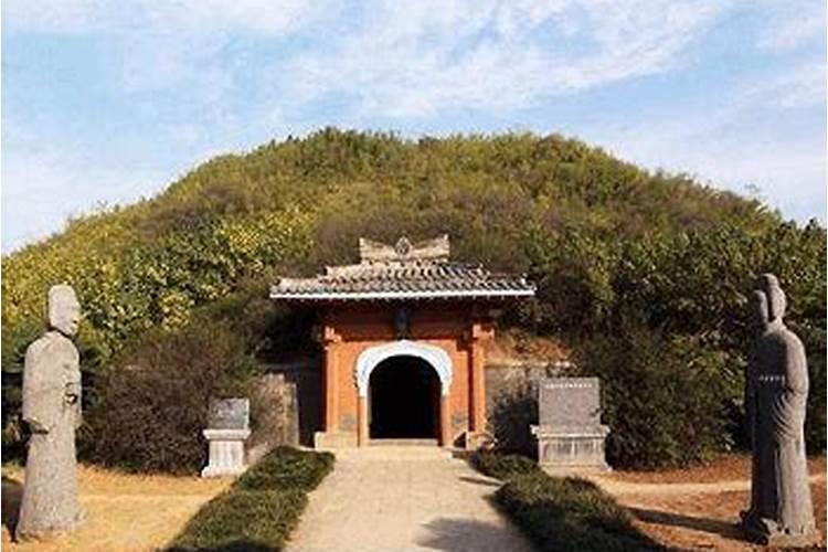 梦见墓碑有什么预兆 梦见墓碑好不好