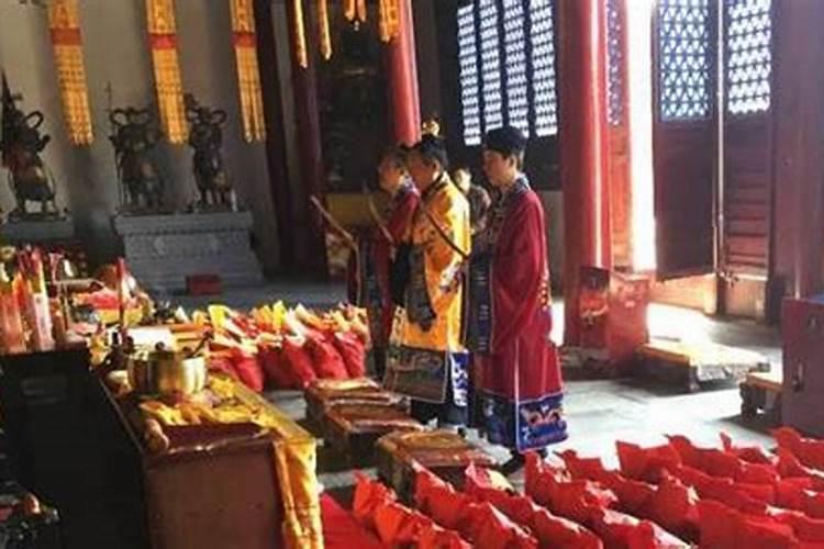 换童子多大就不能换了