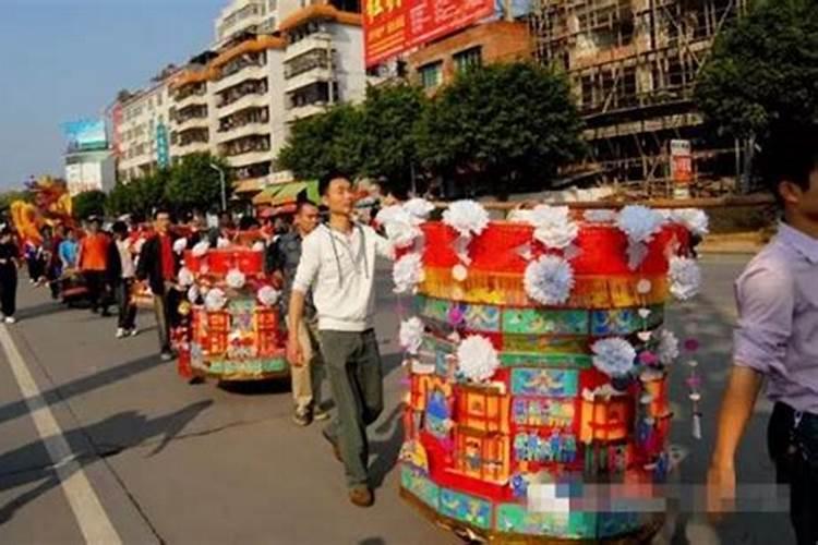 兴宁赏灯的习俗是怎么来的,习俗的意义以又是什么？