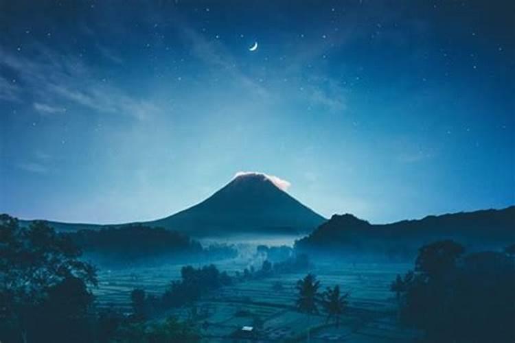 1990年8月8号立秋出生的上升星座是什么