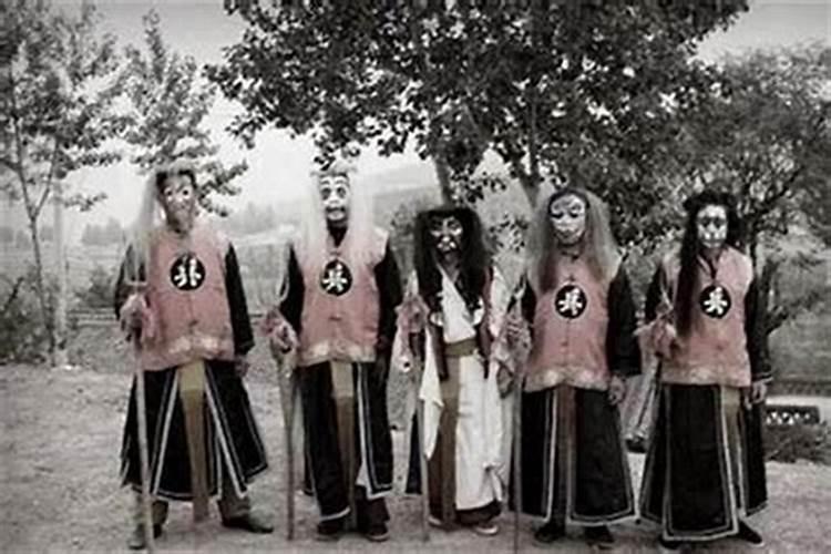 请大师解读一下生辰八字？五行缺什么应如何取名？男孩,2009年农历正月初五...