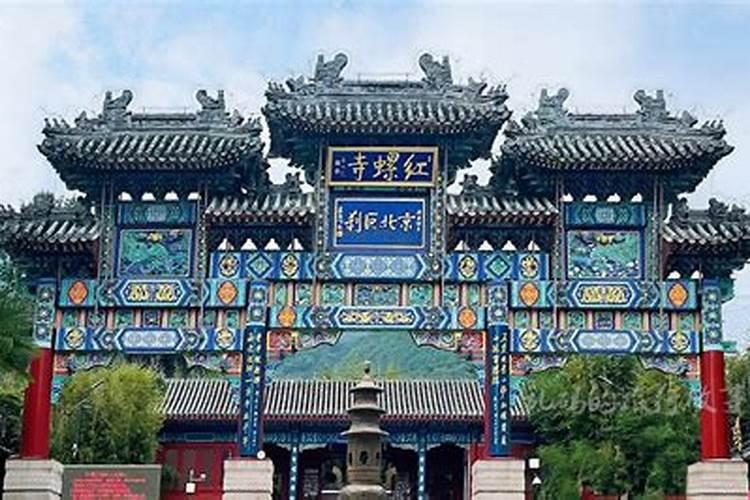 父亲忌日不回去可以去寺庙烧香吗？应该怎么办？