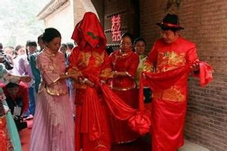 紫薇盘,求大师帮忙解一下,谢谢!重点看子女。